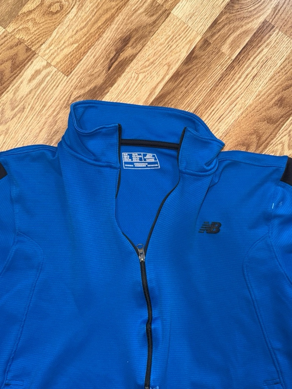 New Balance Blue Track Jacket with Black Shoulder Panels - Picture 4 of 7